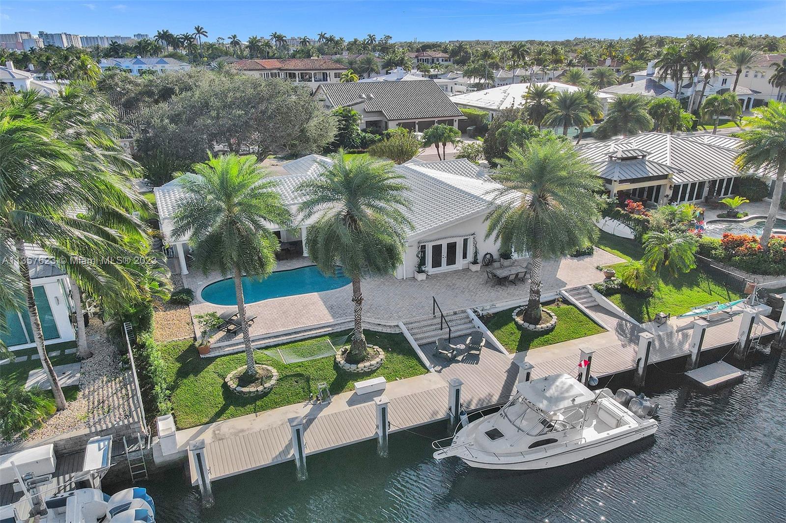 2339 NE 26th St, Lighthouse Point FL 33064