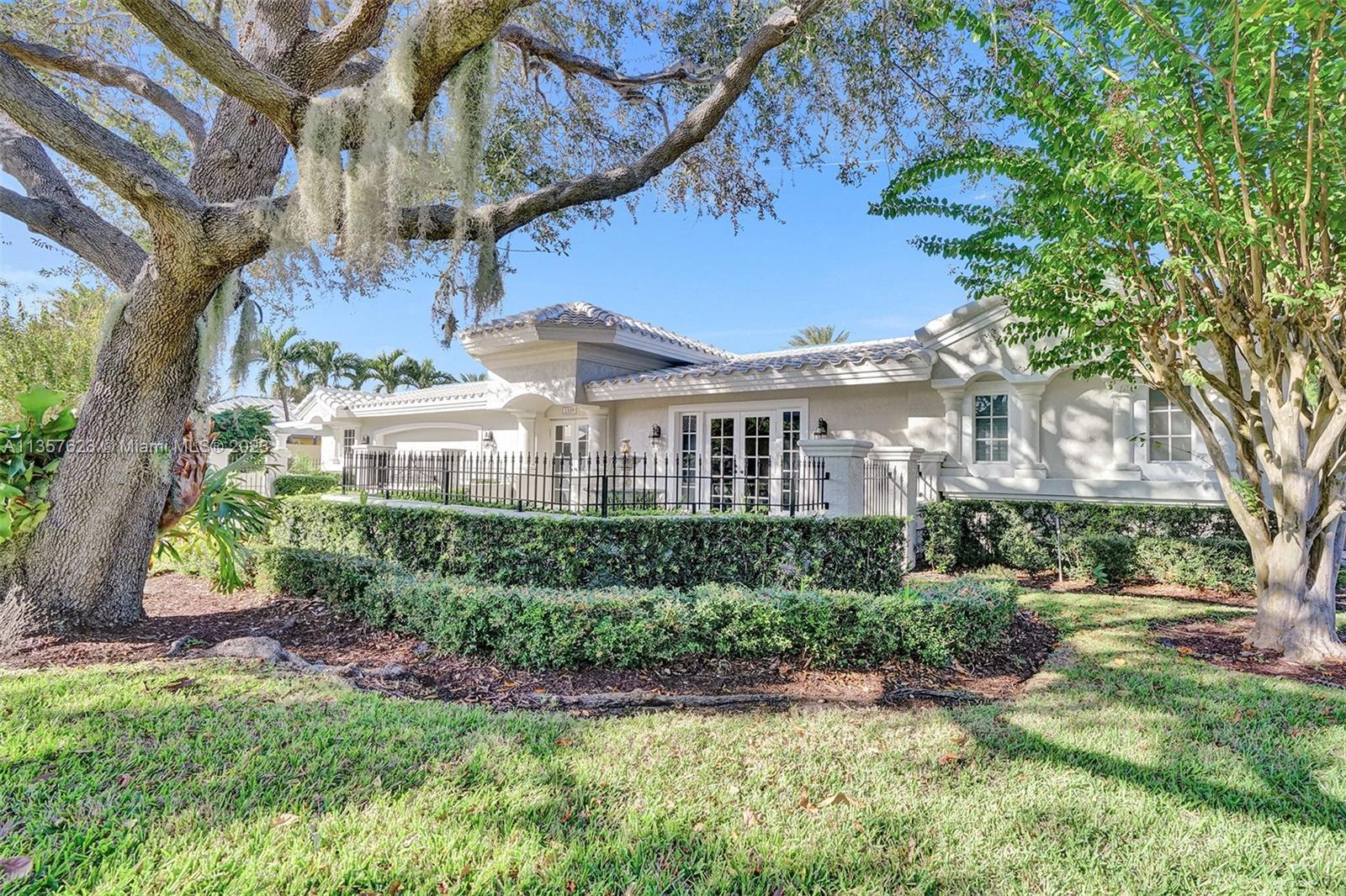 2339 NE 26th St, Lighthouse Point FL 33064 photo 4