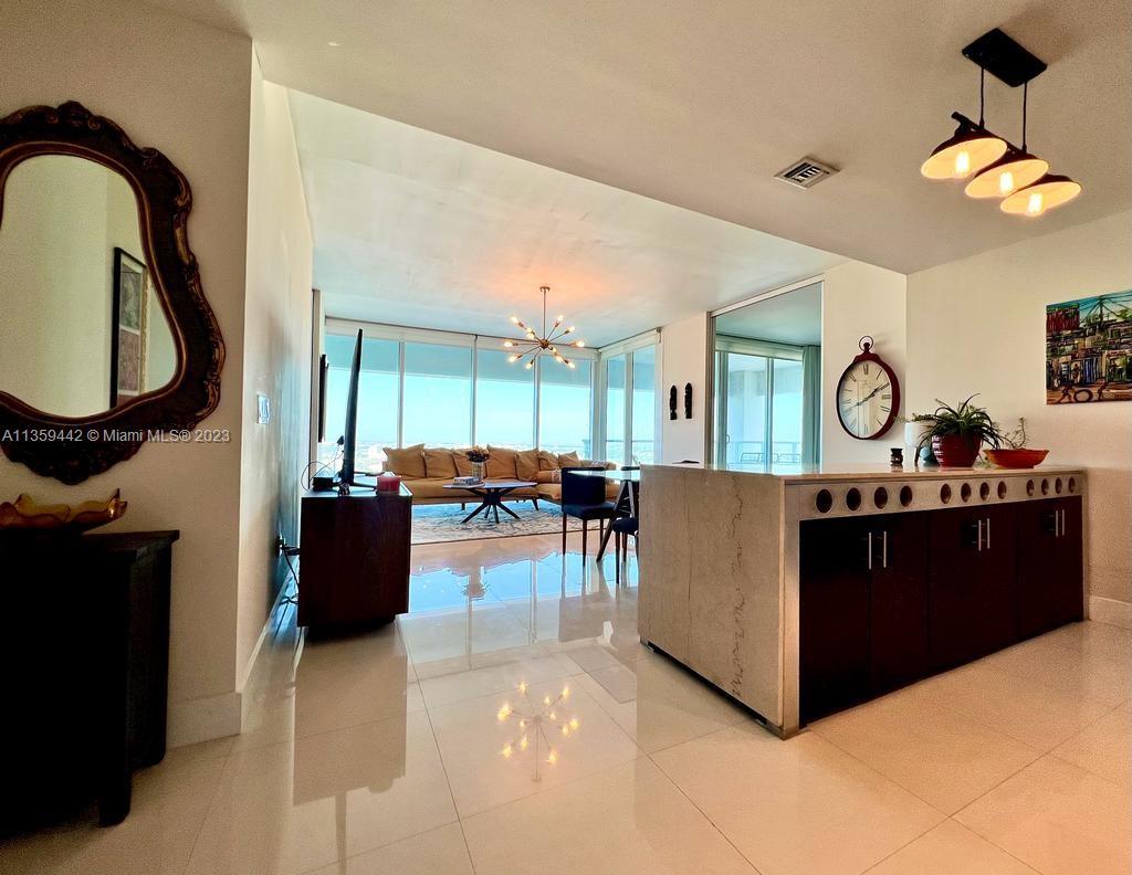 1040 Biscayne Blvd # 4006, Miami FL 33132 photo 2
