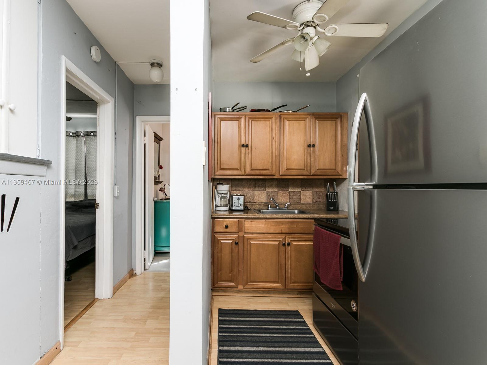 2032 NE 52nd St, Pompano Beach FL 33064 photo 3