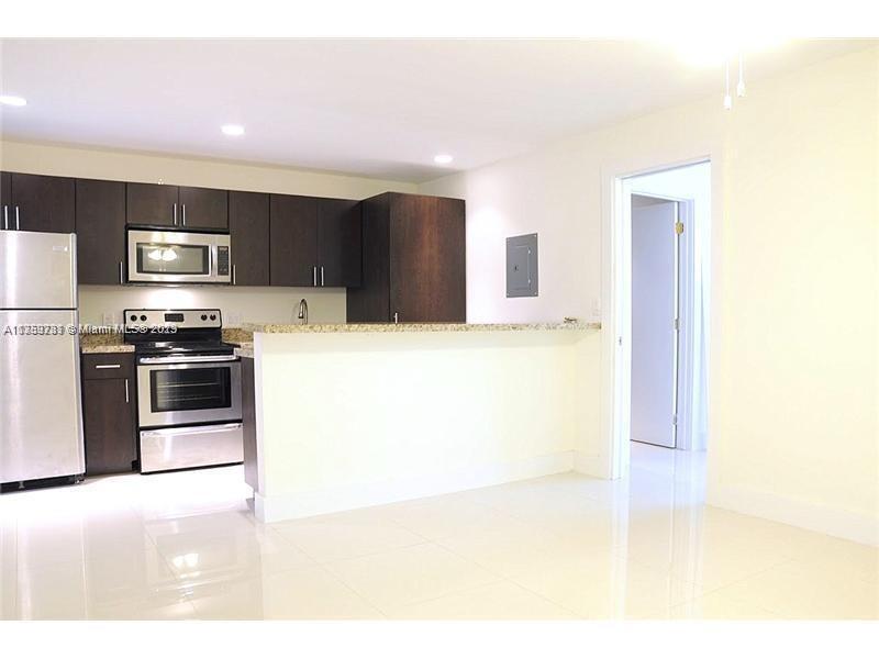 3071 SW 27th Ave # 25, Miami FL 33133