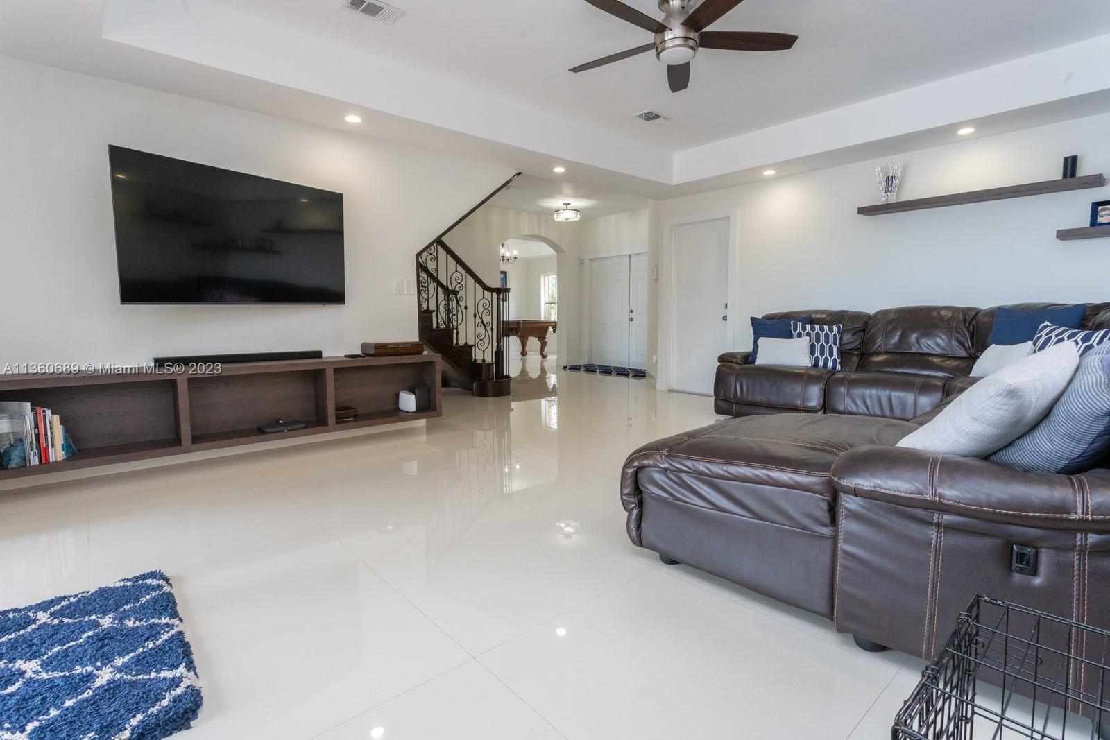12716 SW 136 TE, Miami FL 33186 photo 2