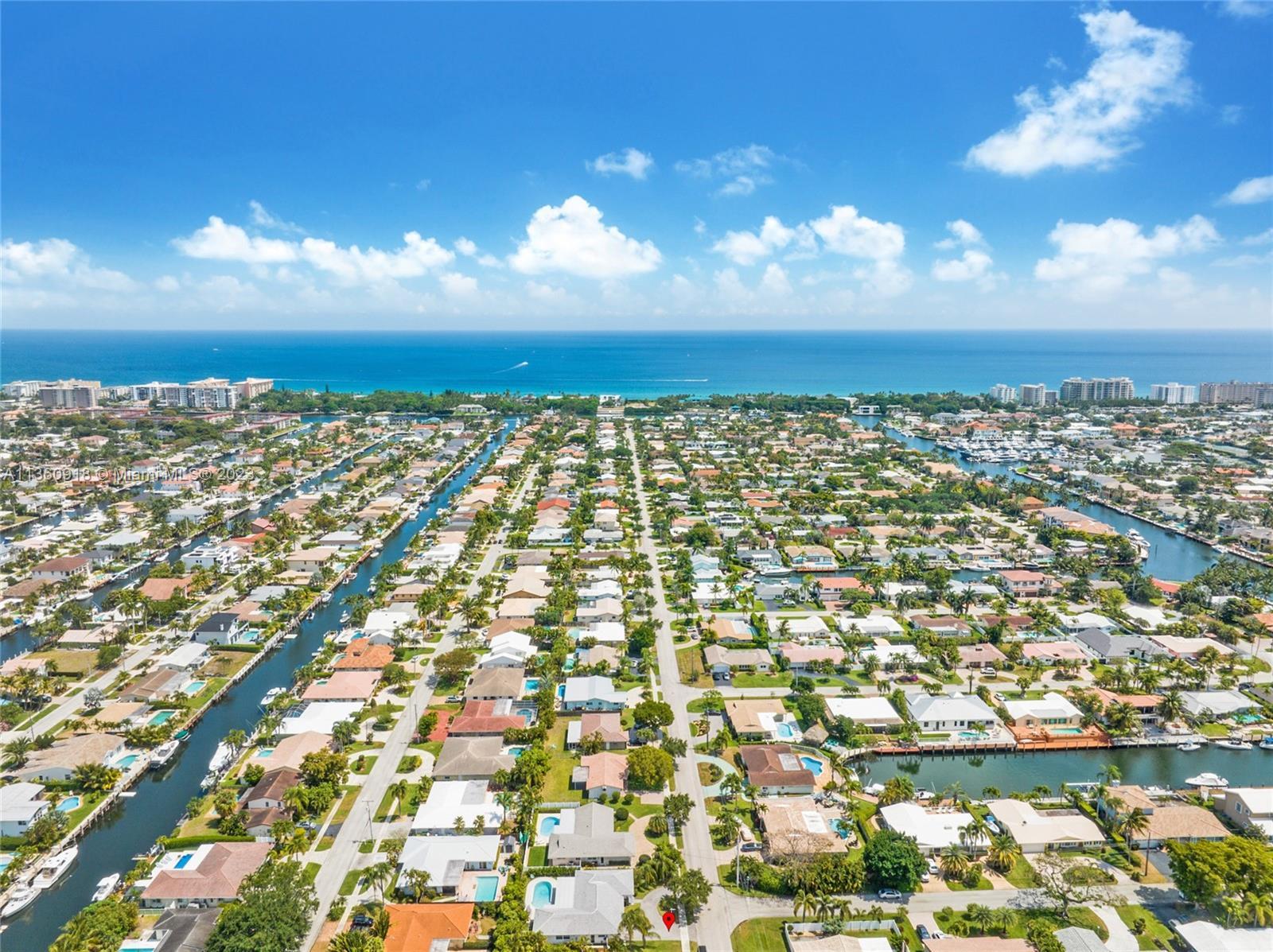 2421 NE 45th St, Lighthouse Point FL 33064
