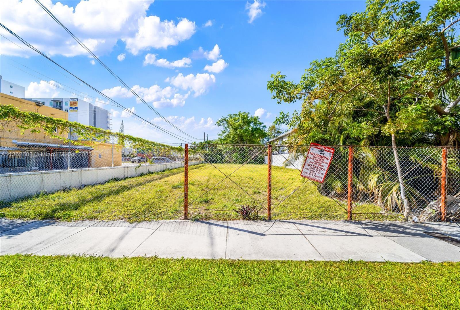 818 NW 3rd St, Miami FL 33128 photo 3