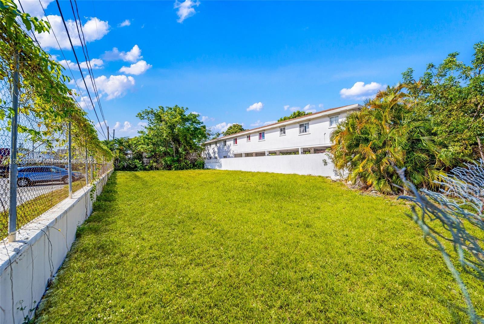 818 NW 3rd St, Miami FL 33128 photo 5
