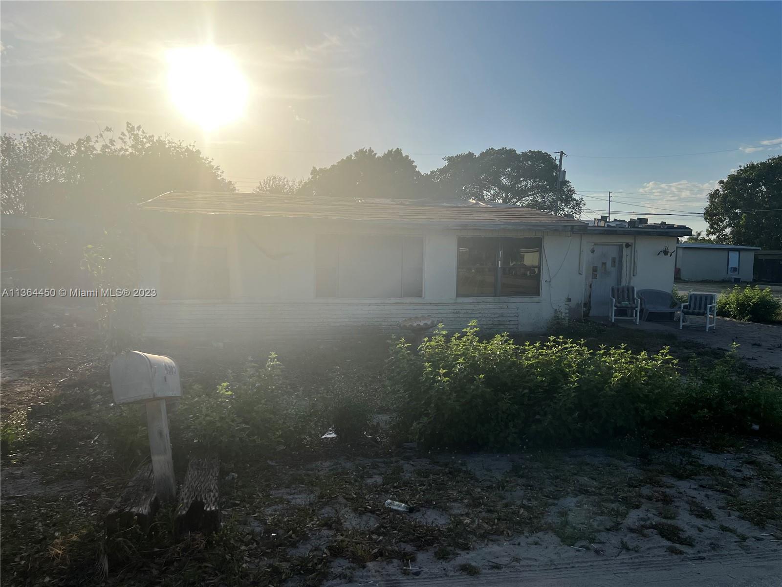 4365 27th Ave, Vero Beach FL 32967 photo 2