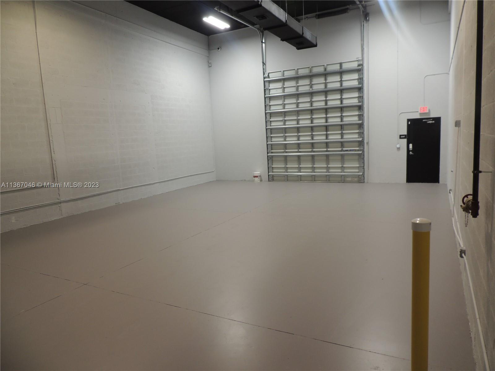 2113 NW 135 Ave, Sweetwater FL 33182