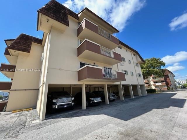 685 Miller Dr # 401E, Miami Springs FL 33166 photo 2