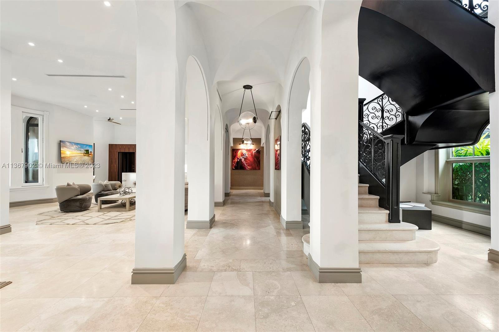 432 S Hibiscus Dr, Miami Beach FL 33139 photo 4