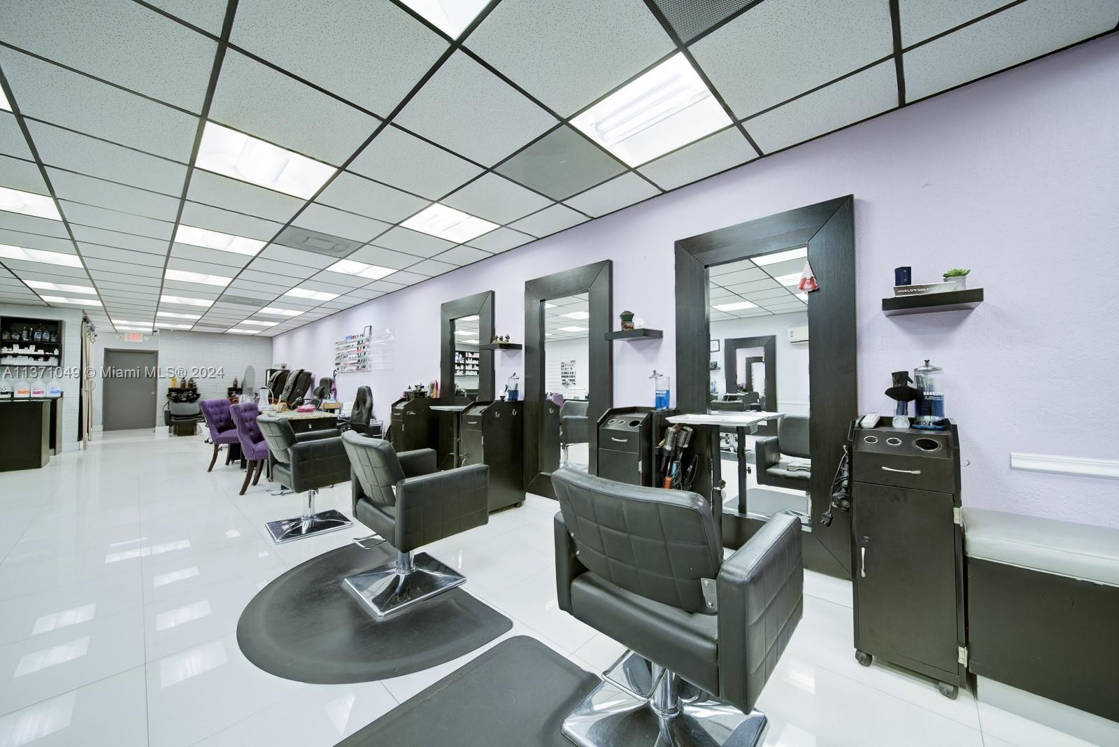 Unisex Beauty Salon For Sale, Miami FL 33165 photo 4