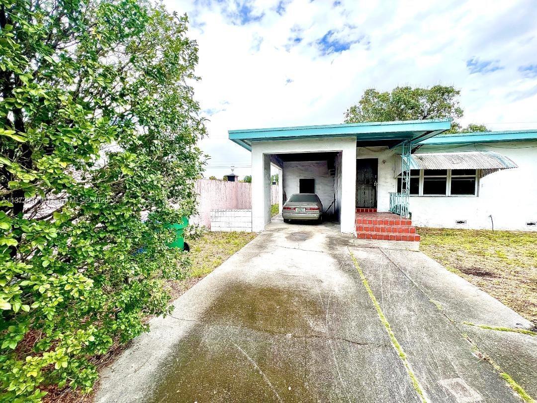 1411 NW 118th St, Miami FL 33167 photo 3