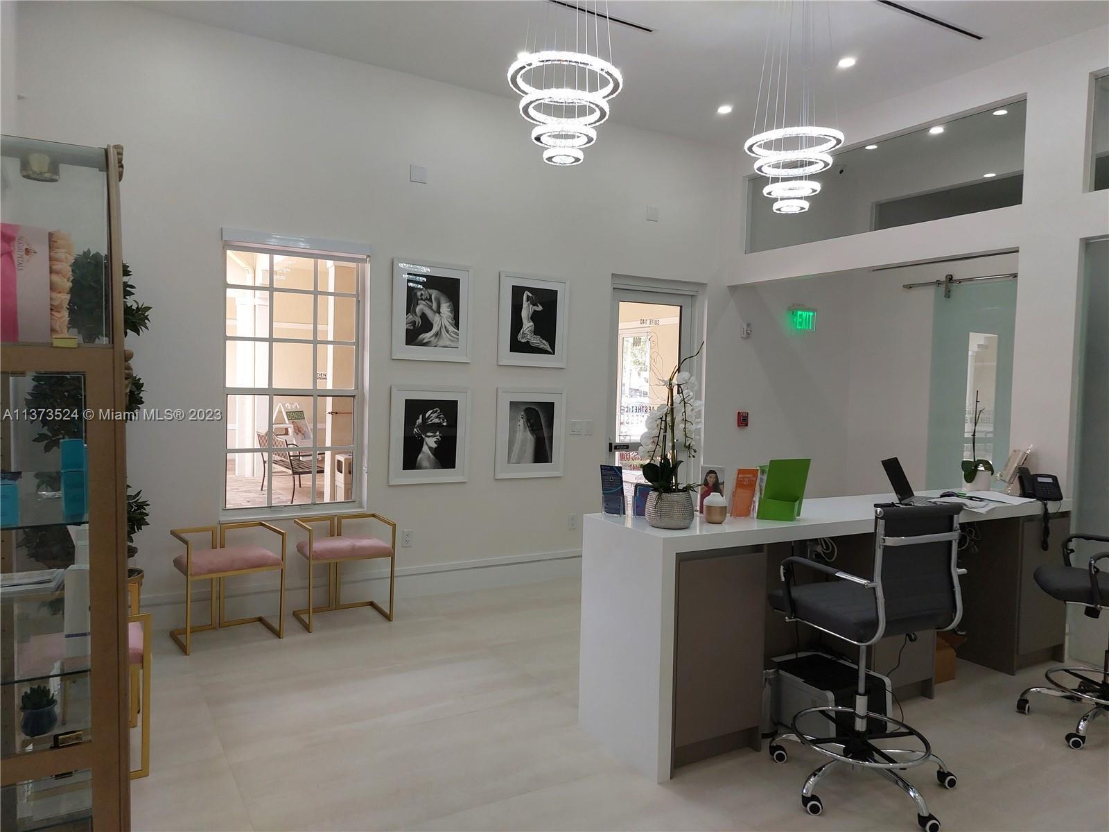 Pembroke Pines, FL 33026 photo 2