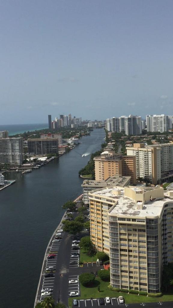 Hallandale Beach, FL 33009 photo 2
