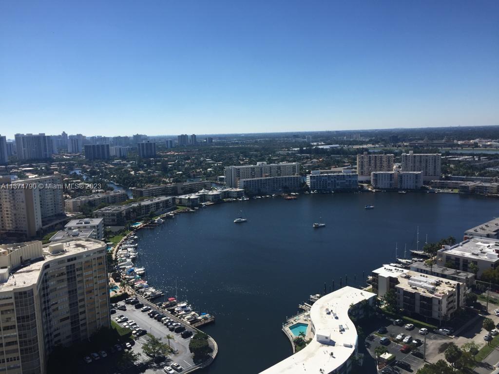 Hallandale Beach, FL 33009 photo 3
