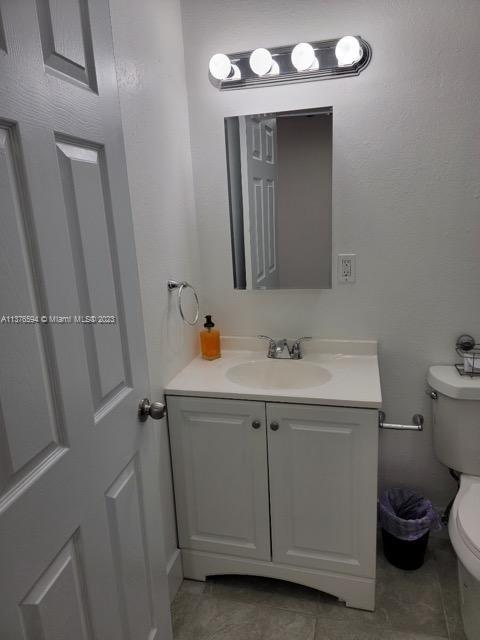 Miami, FL 33185 photo 4