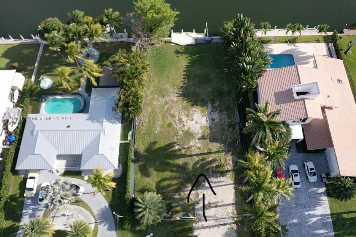 473 Sunset Dr, Hallandale Beach FL 33009