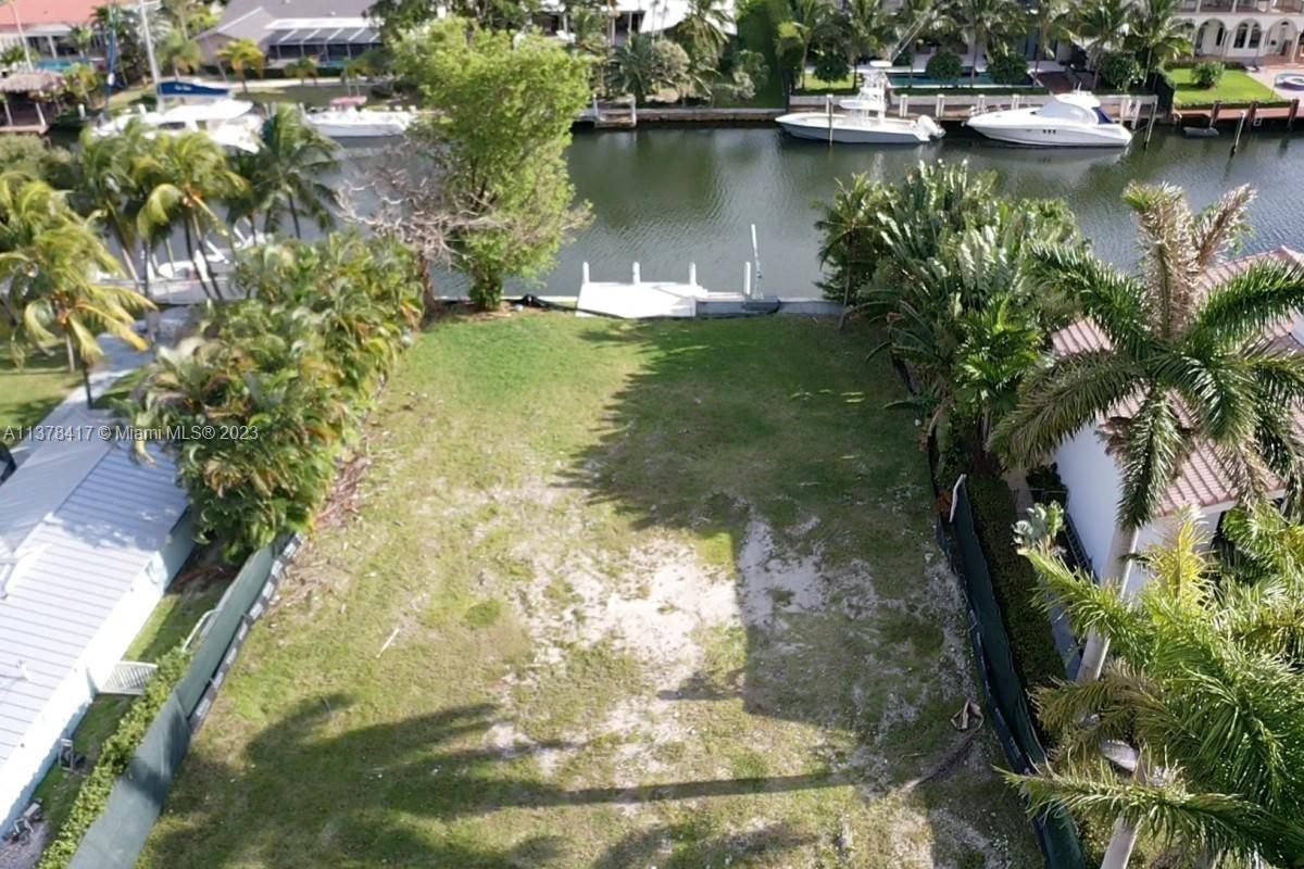 473 Sunset Dr, Hallandale Beach FL 33009 photo 4