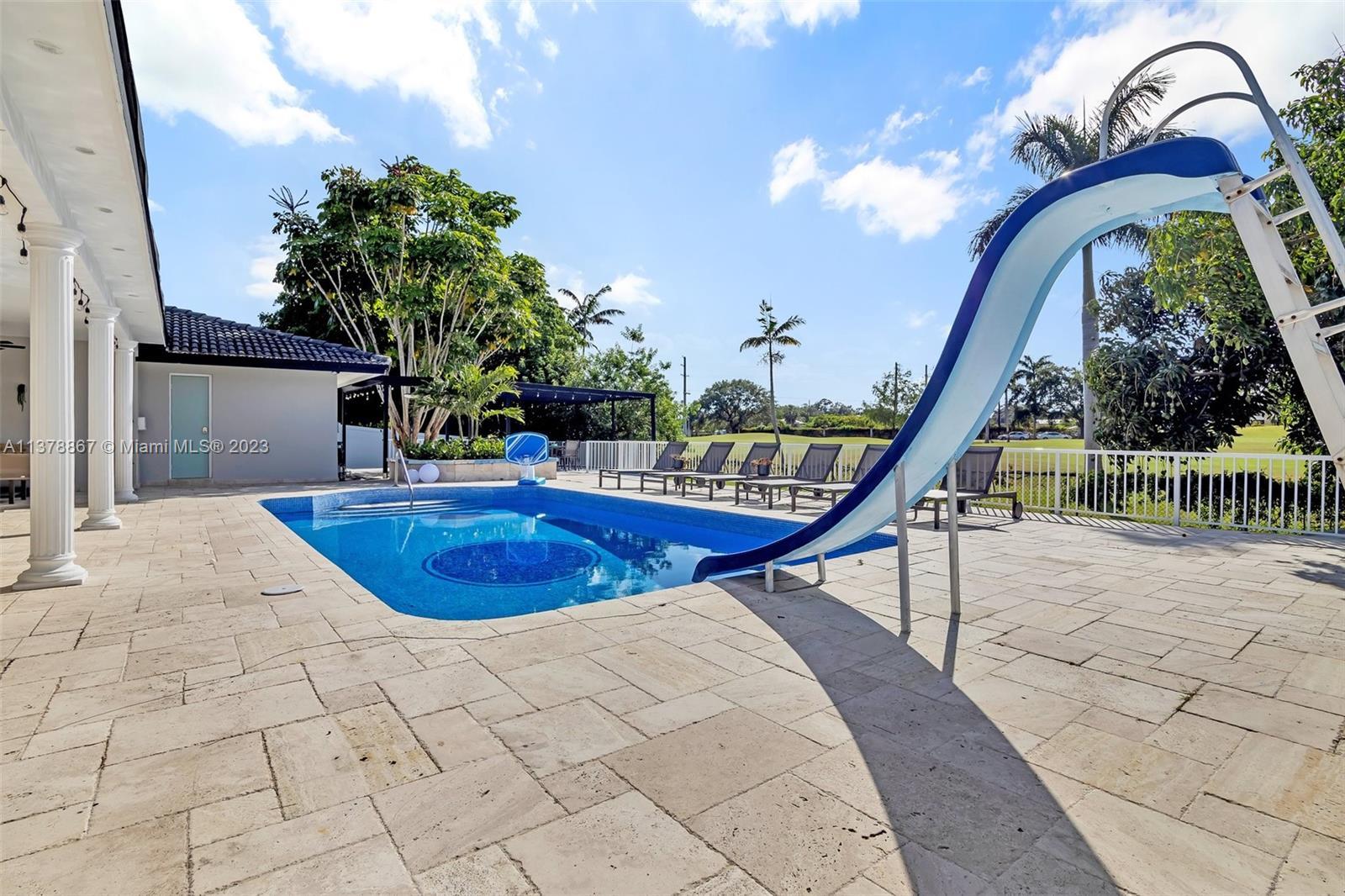 5421 N 36th Ct, Hollywood FL 33021