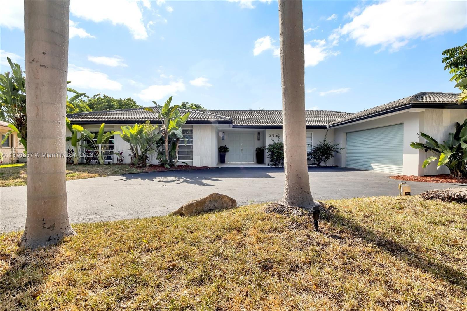 5421 N 36th Ct, Hollywood FL 33021 photo 4