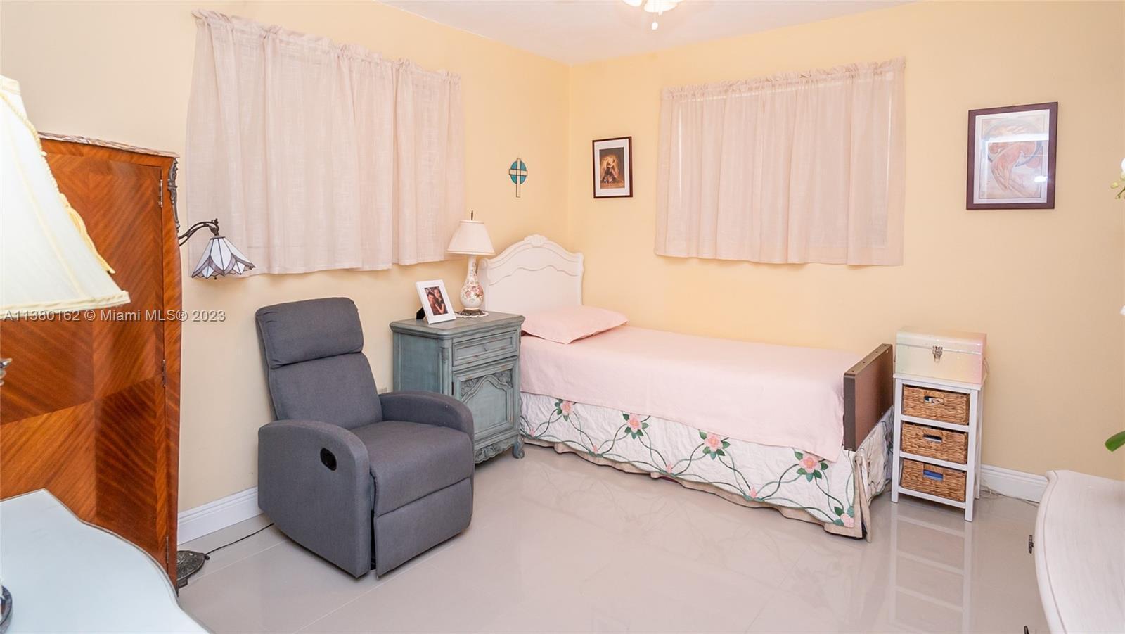 8000 SW 138 ST, Palmetto Bay FL 33158 photo 5