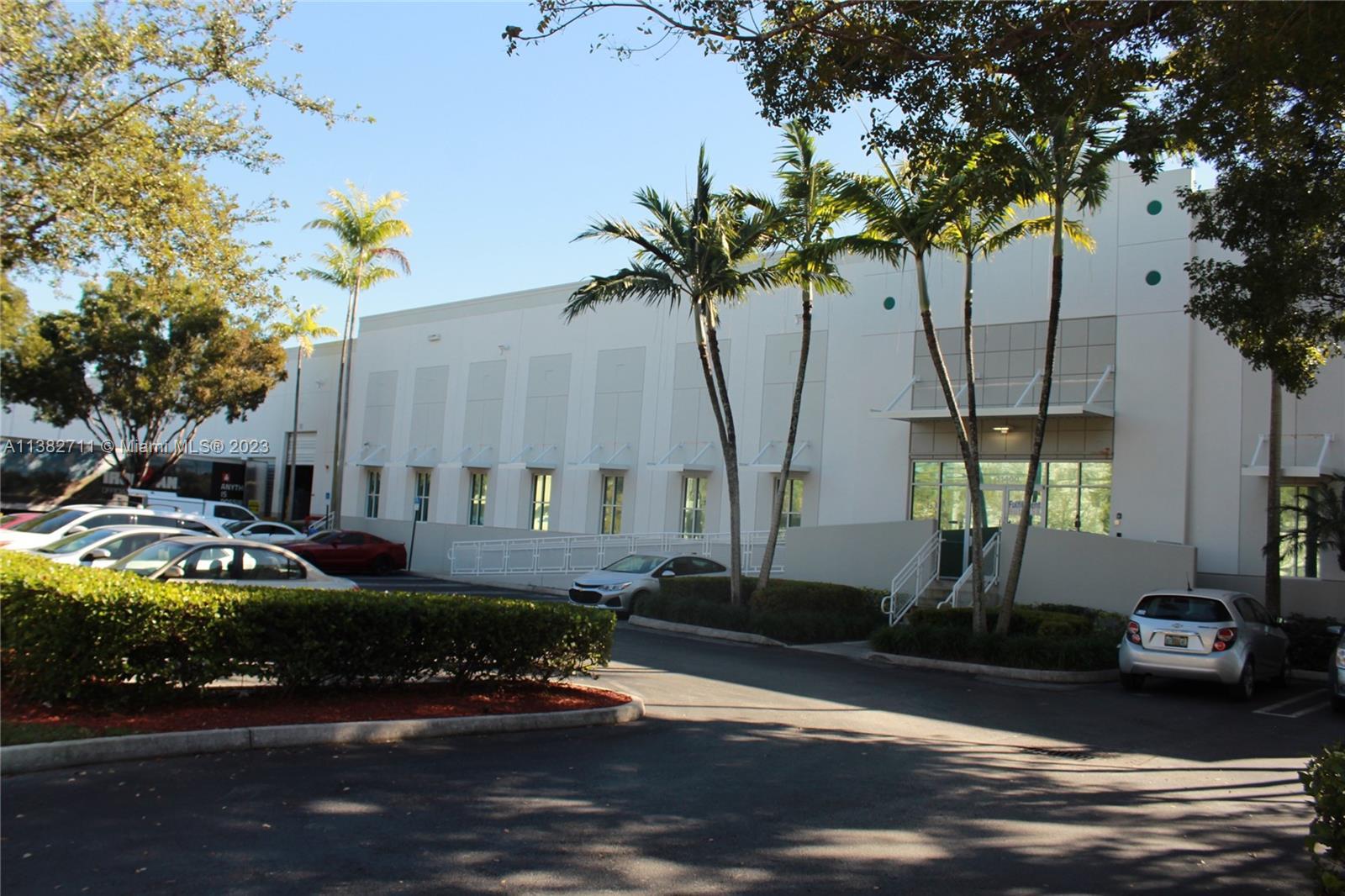 11400 NW 34th St, Doral FL 33178