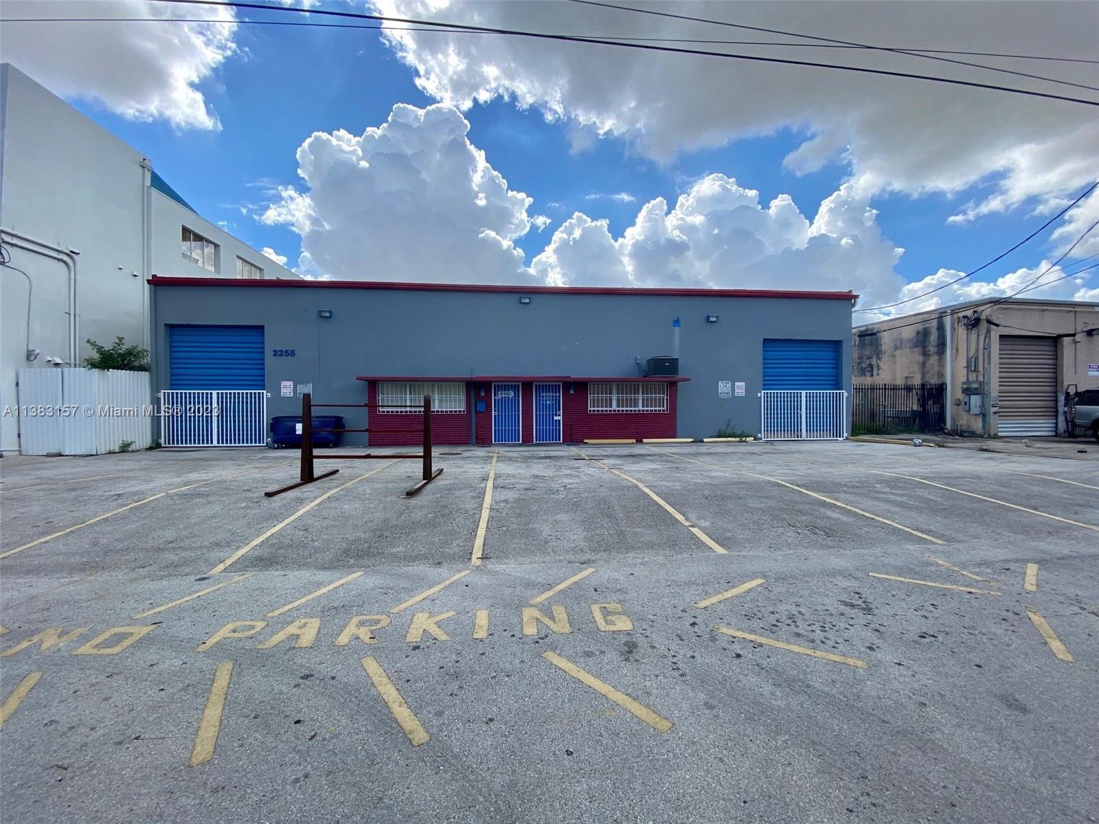 Hialeah, FL 33010 photo 2