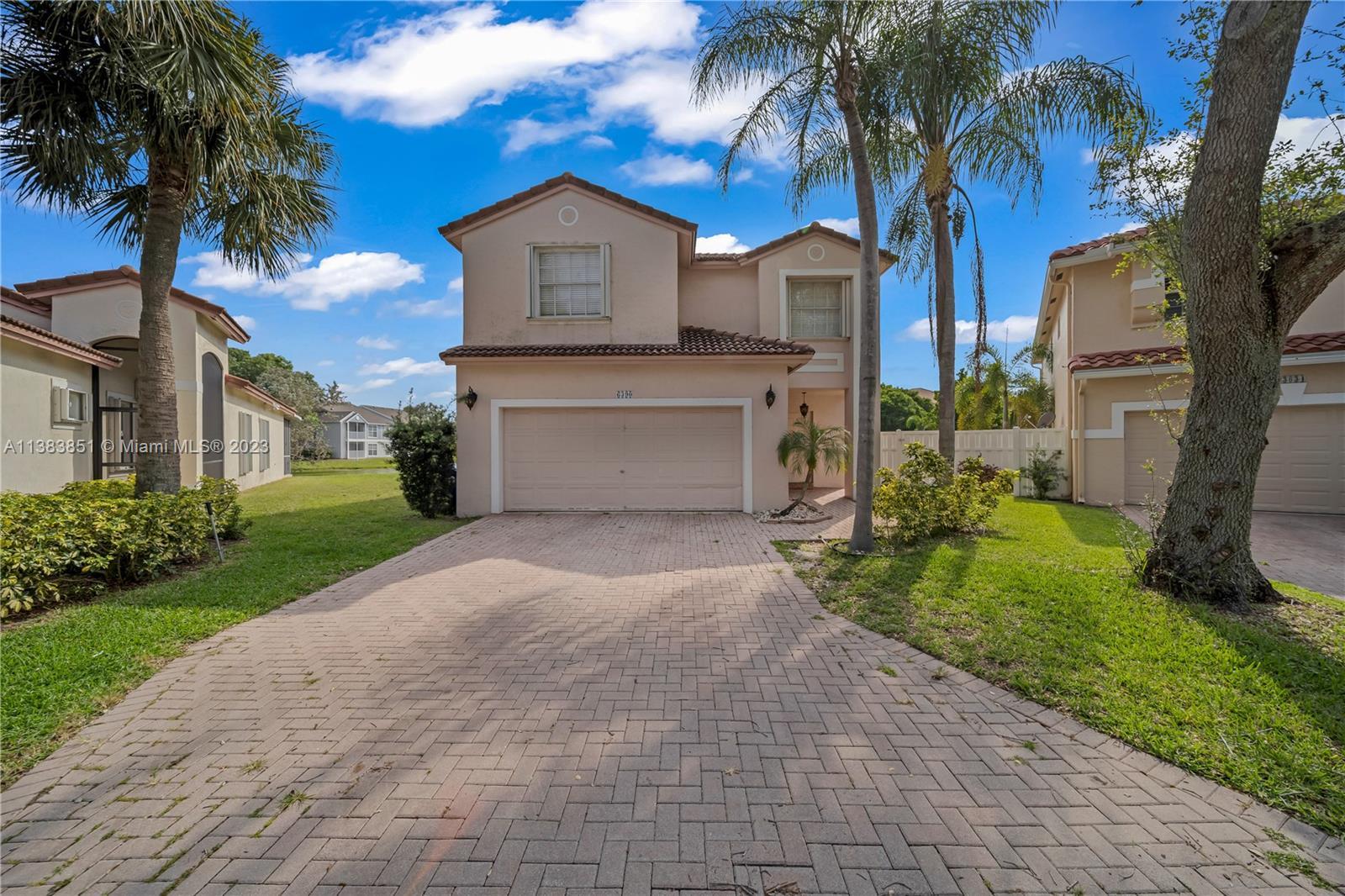 6390 NW 38th Dr, Coral Springs FL 33067
