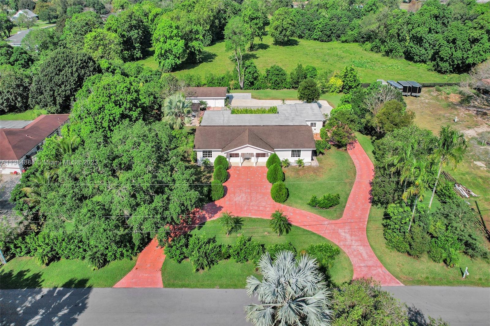 4661 SW 128th Ave, Southwest Ranches FL 33330 photo 2