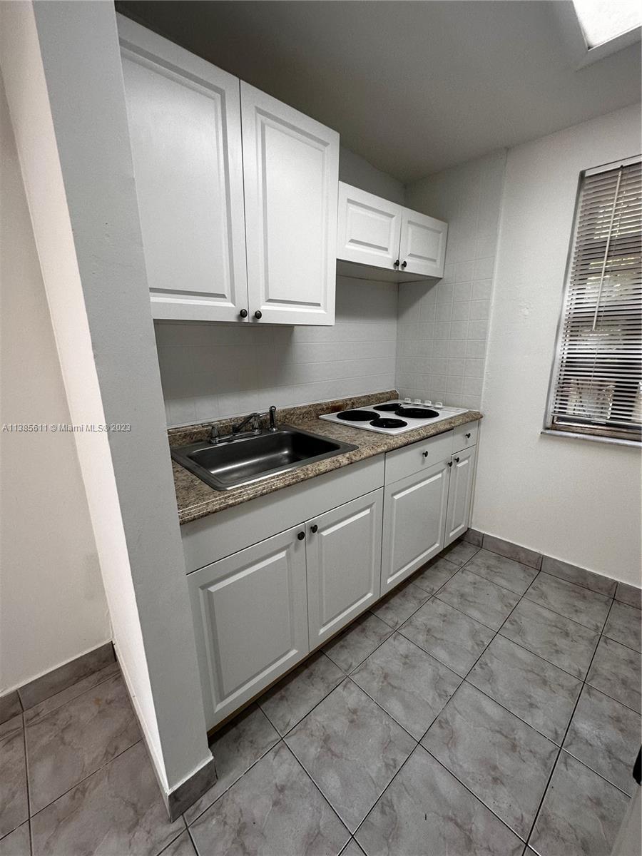 1866 SW 25th Ter # 4, Miami FL 33133 photo 3