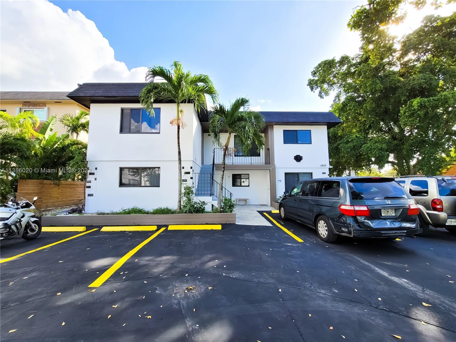 Hollywood, FL 33020 photo 2