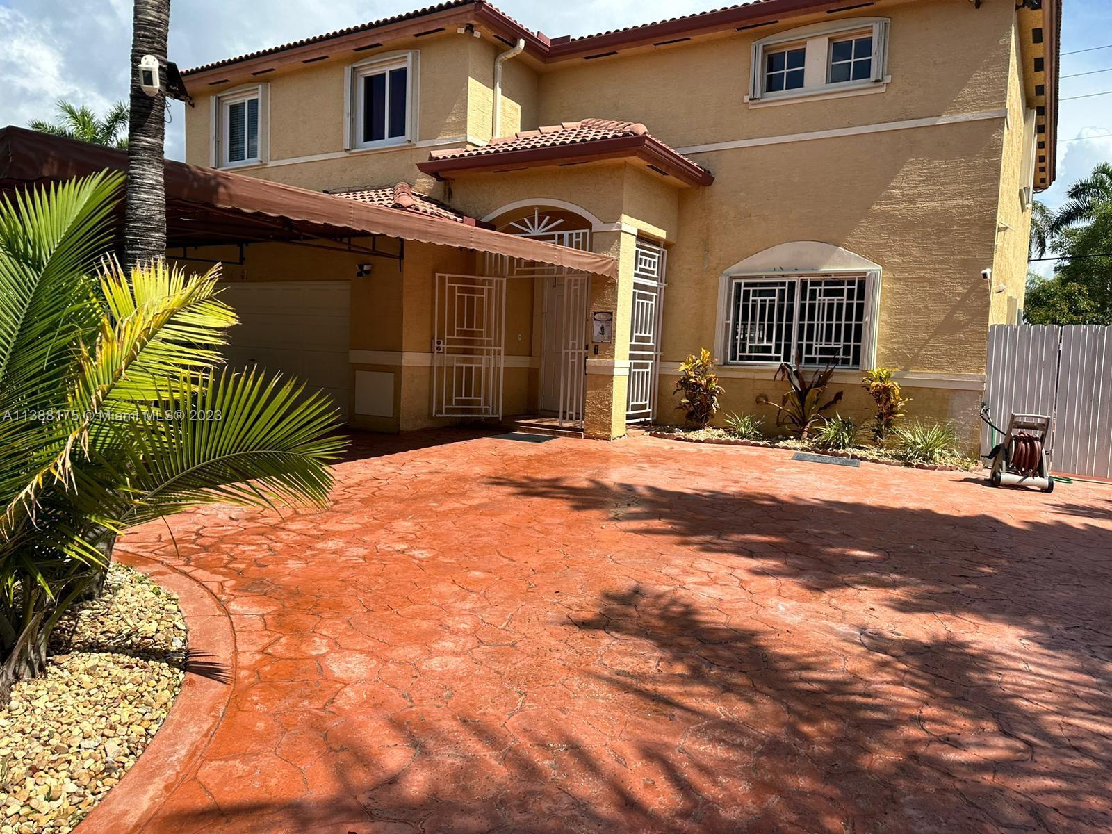 14241 SW 288th Ter, Homestead FL 33033