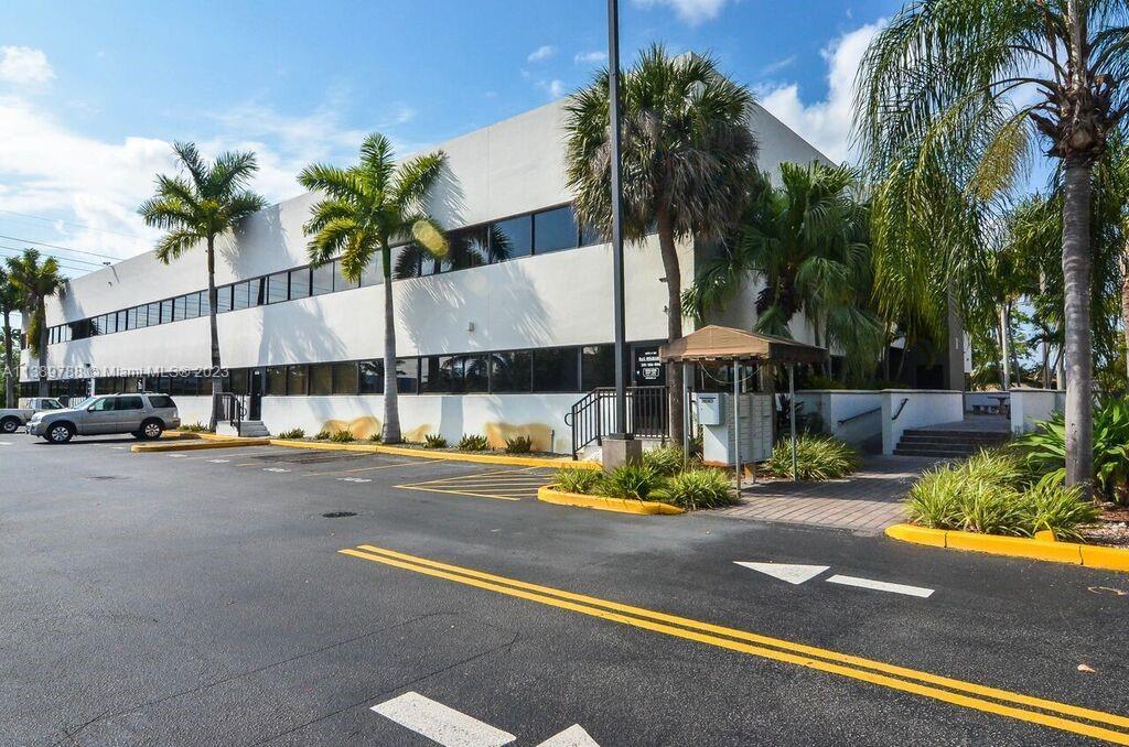 5600 SW 135th Ave # 206, Miami FL 33183 photo 4