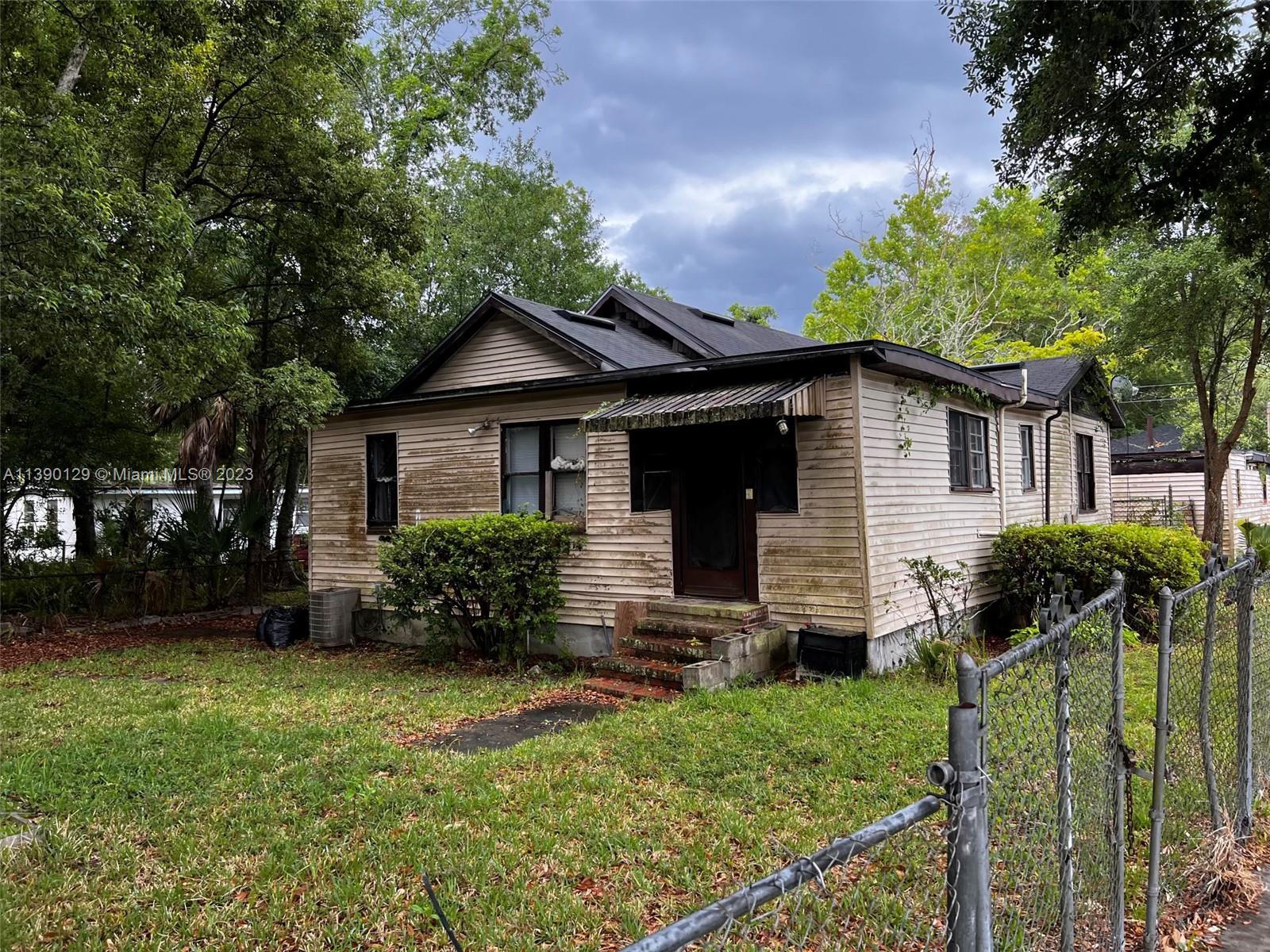 2029 W 18TH ST, Jacksonville FL 32209
