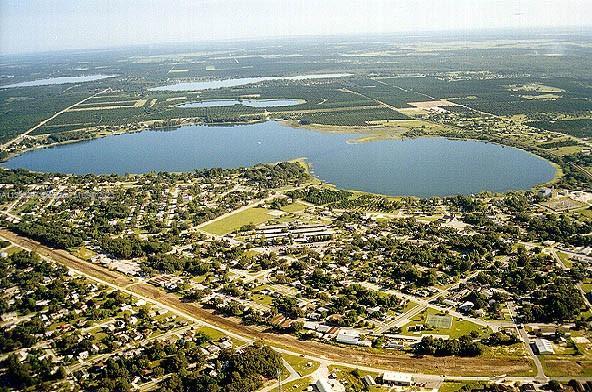 3518 Comet Ter, Sebring FL 33872 photo 2