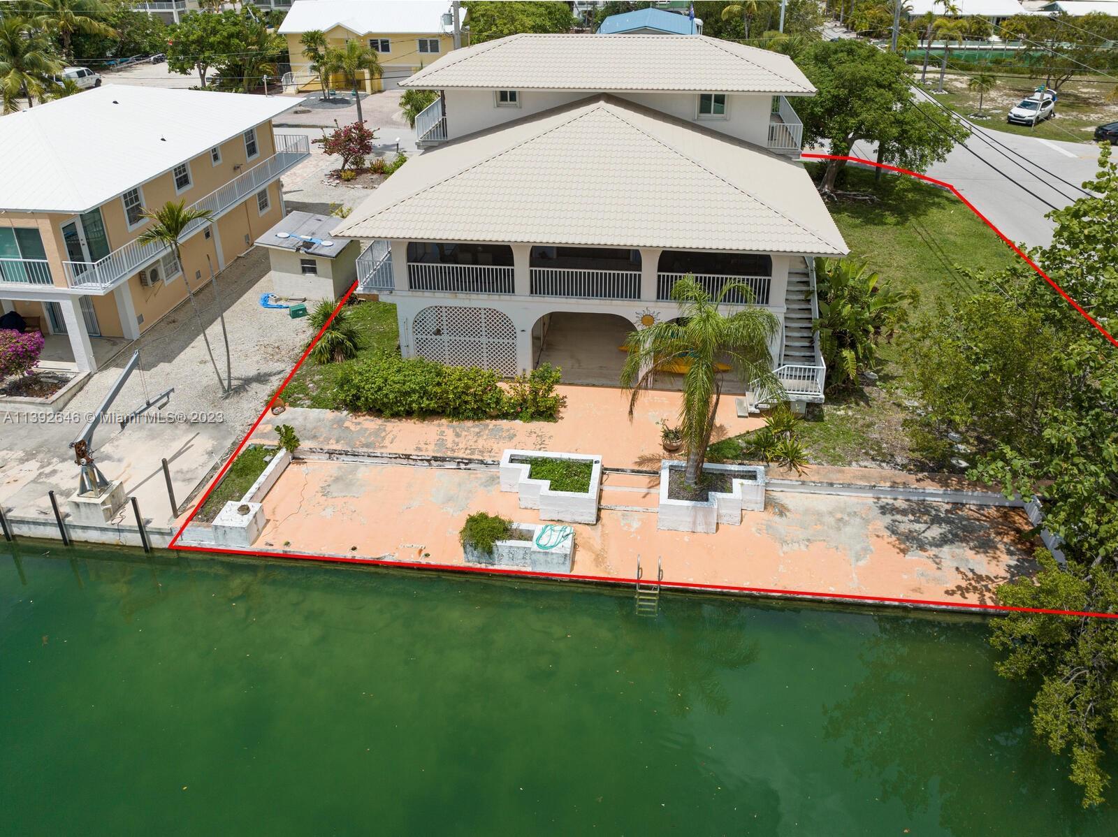 919 Bay Dr, Lower Keys FL 33042