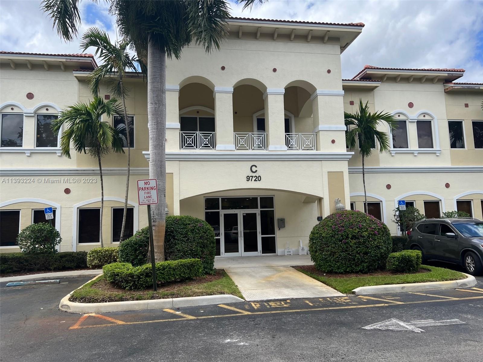 9720 Stirling Rd # 104C, Cooper City FL 33024