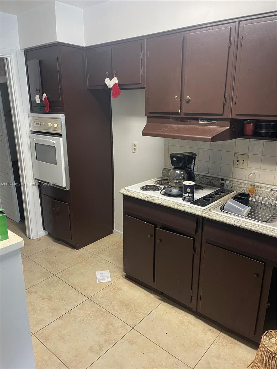 1300 S Broadway # 28, Lantana FL 33462