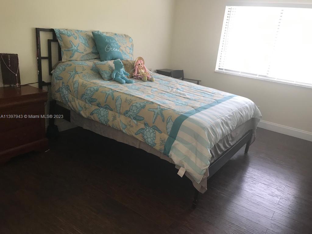 195 Lakeview Dr # 104, Weston FL 33326 photo 2