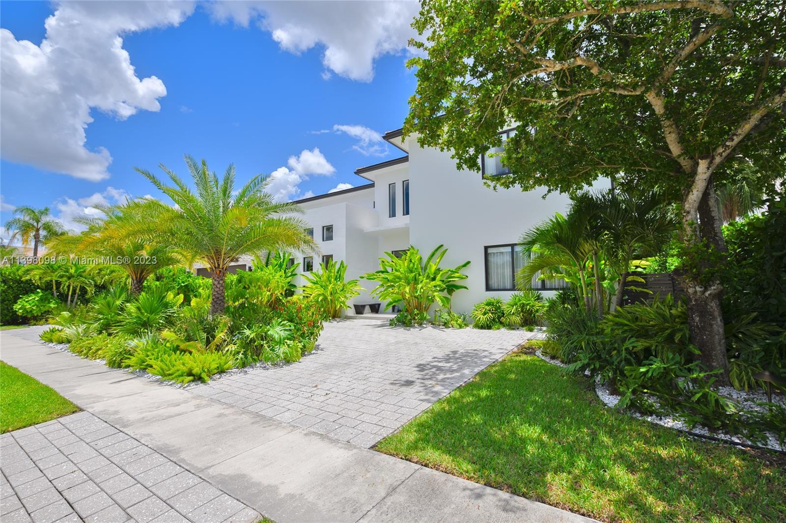 10151 SW 3rd St, Plantation FL 33324 photo 5