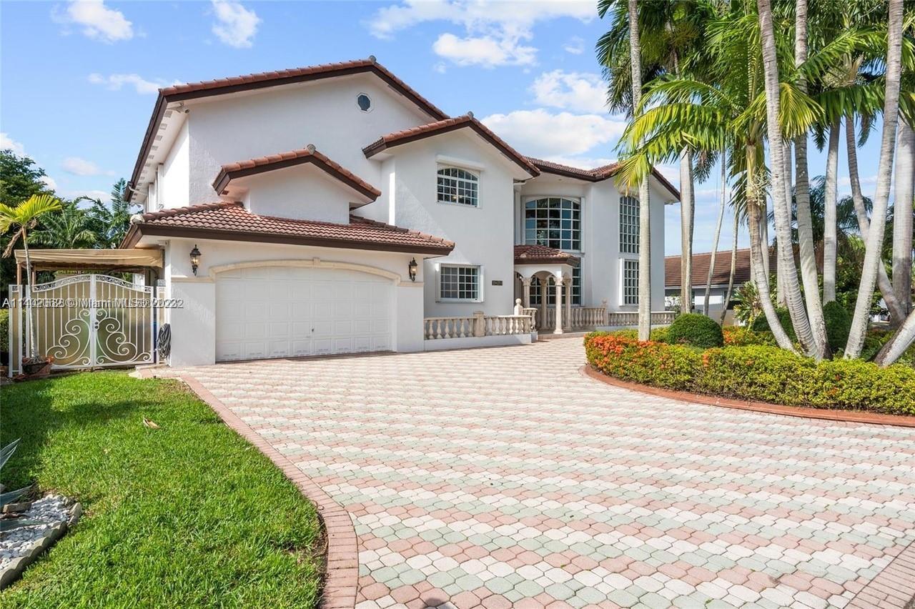19420 W Saint Andrews Dr # 19420, Hialeah FL 33015 photo 4