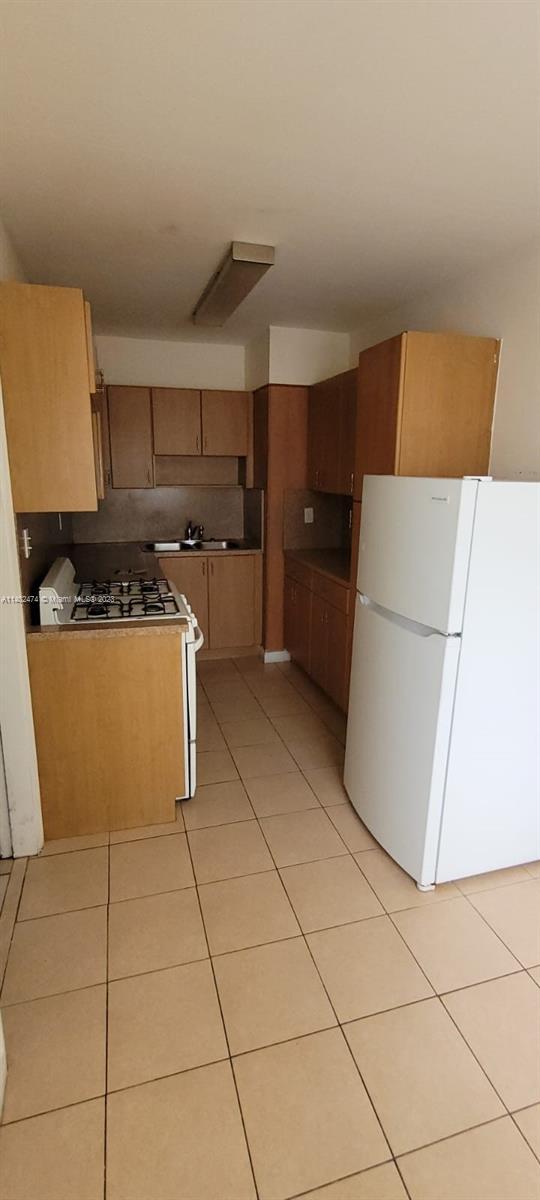 Hialeah, FL 33013 photo 2
