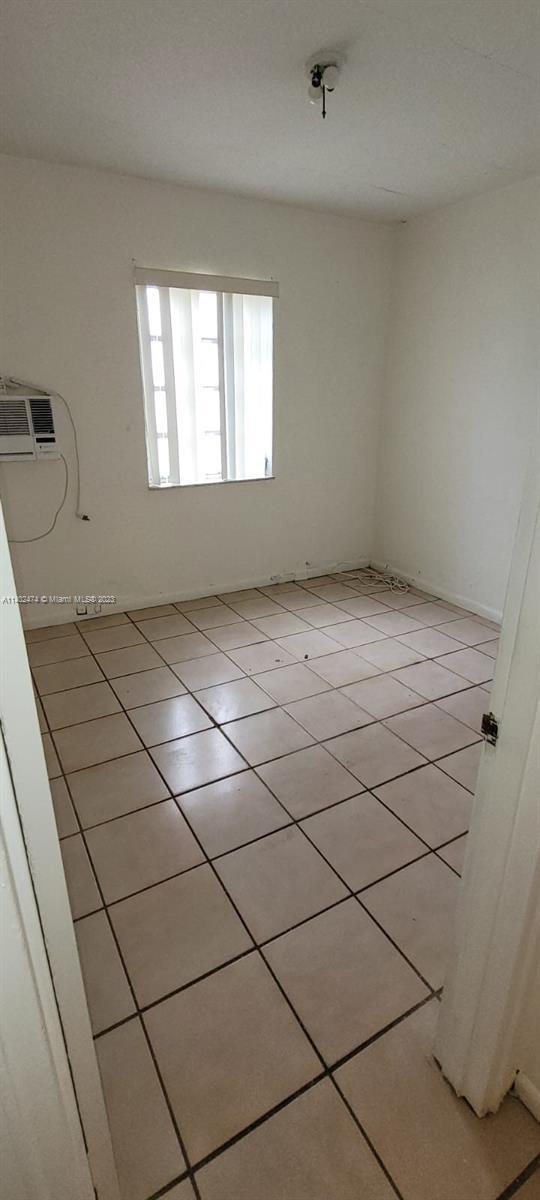 Hialeah, FL 33013 photo 4