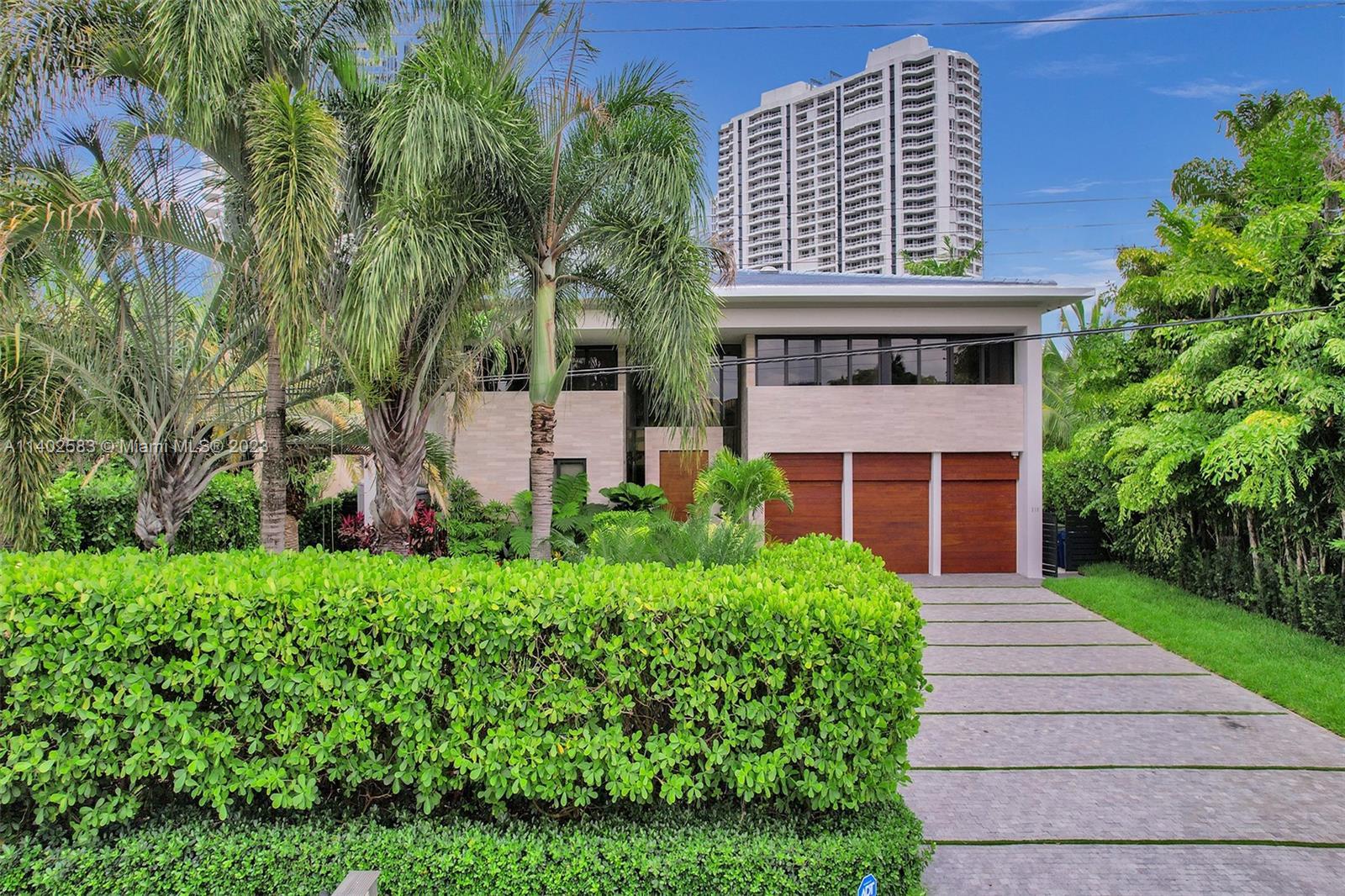 219 Holiday Dr, Hallandale Beach FL 33009