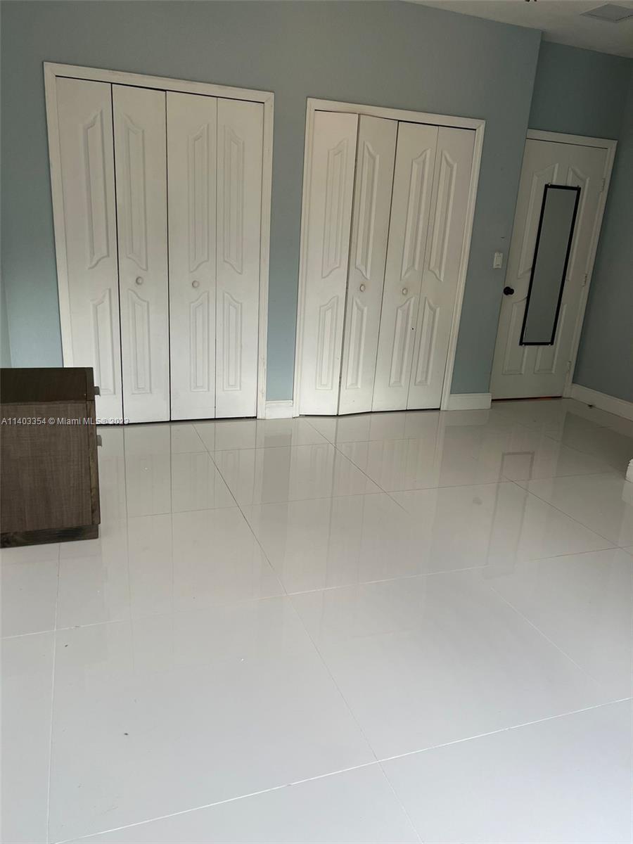 4536 SW 164th Pl, Miami FL 33185 photo 2