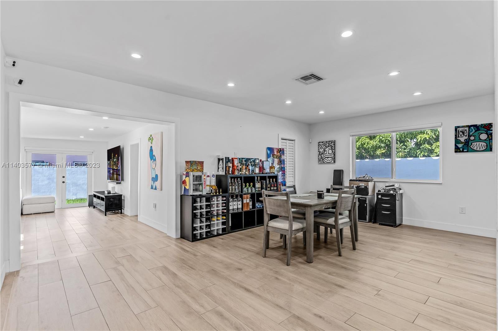 6100 NW 2nd St, Miami FL 33126 photo 2