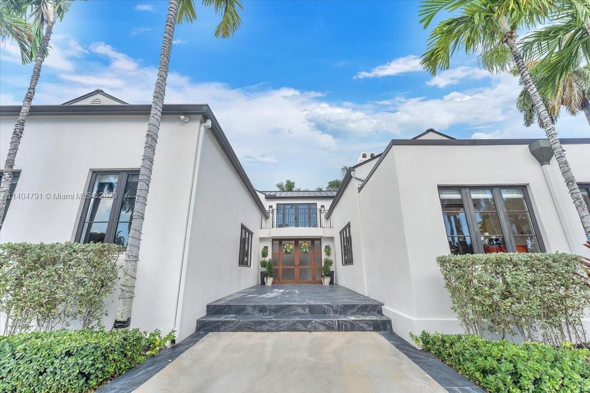 1421 Tyler St, Hollywood FL 33020 photo 3