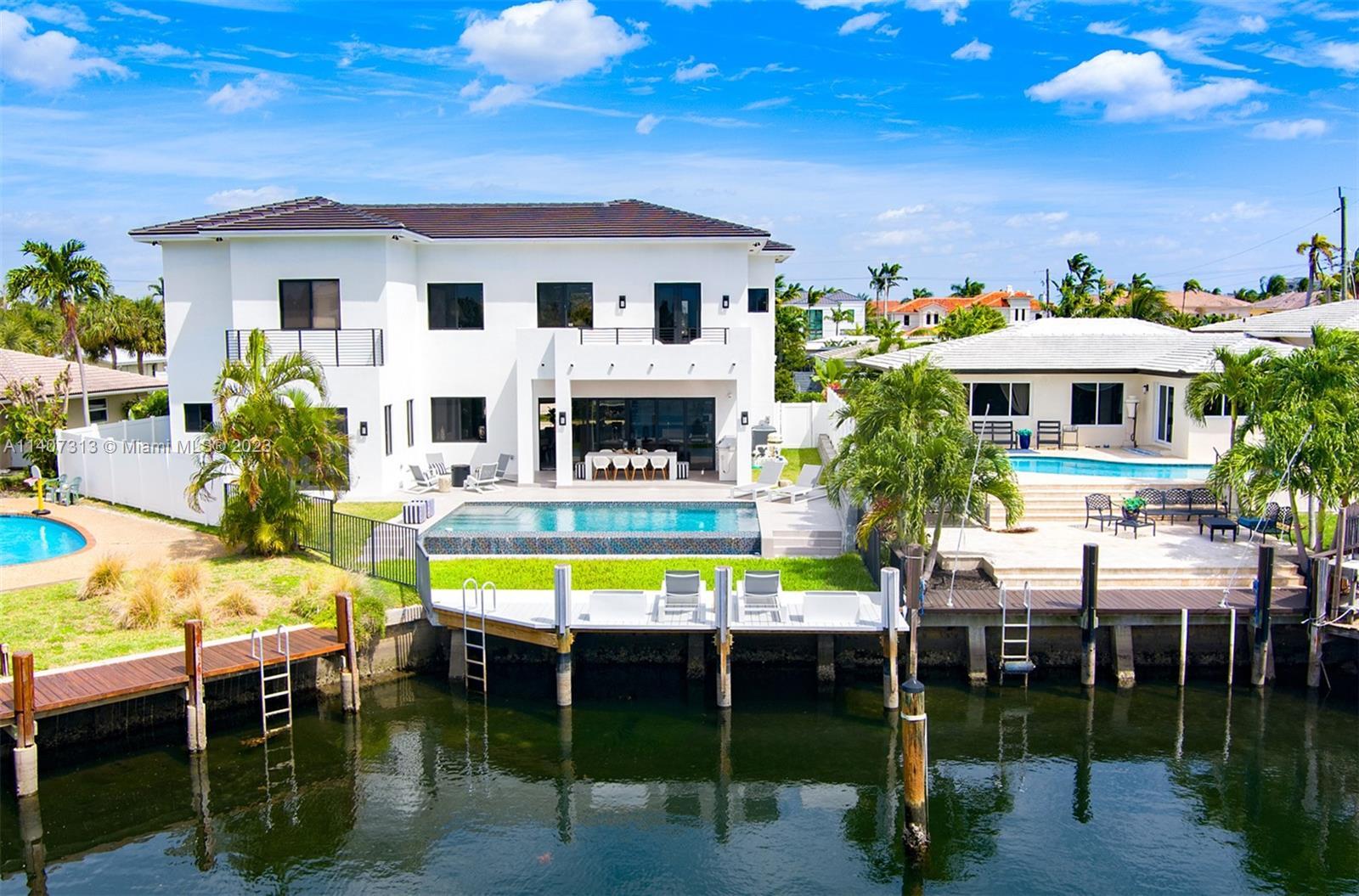 2932 NE 35th Ct, Lighthouse Point FL 33064