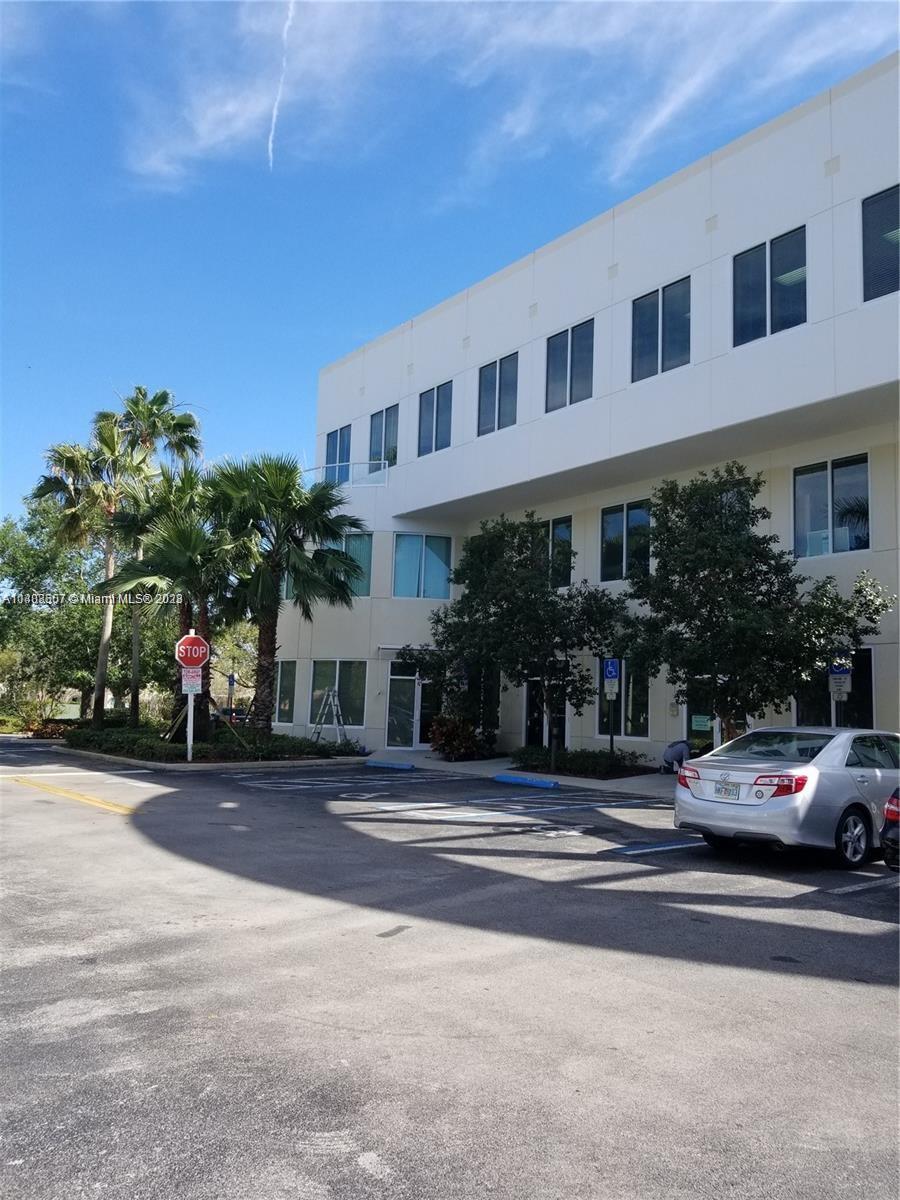 Weston, FL 33326 photo 2