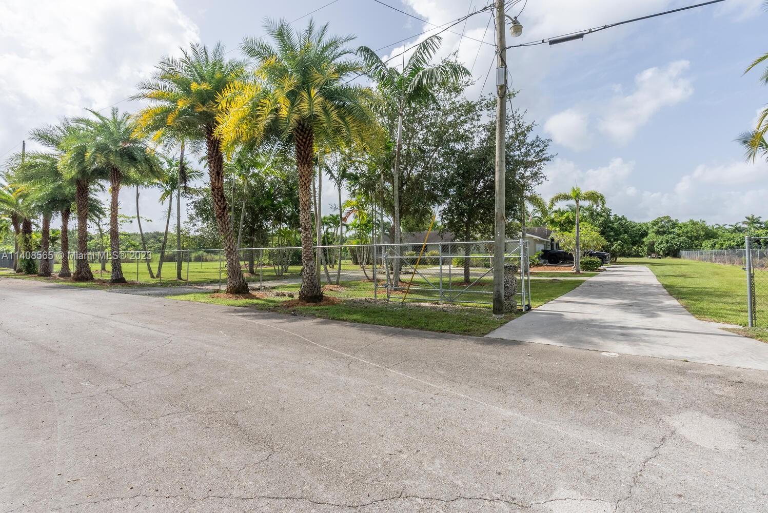 20790 SW 398th St, Homestead FL 33034 photo 3