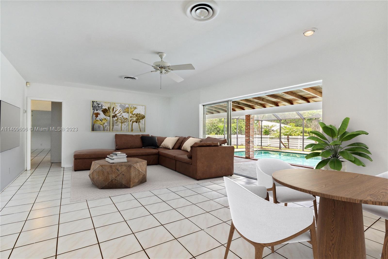 8100 SW 151 St, Palmetto Bay FL 33158 photo 3